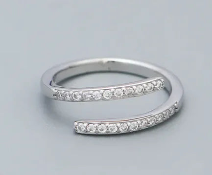 Inlaid Zircon Geometric Ring